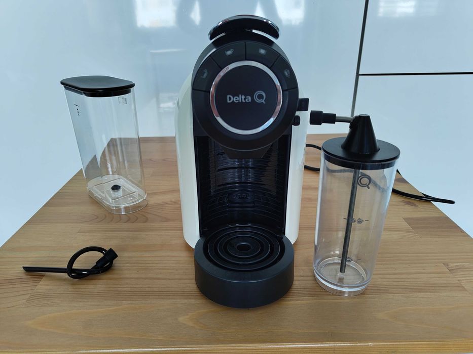 Máquina de Café Cápsulas Delta Q MilkQool Evolution