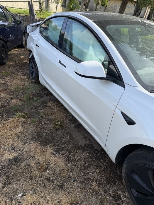 Salvado Tesla model  3 Higlhand   Standart nacional  com 30000km