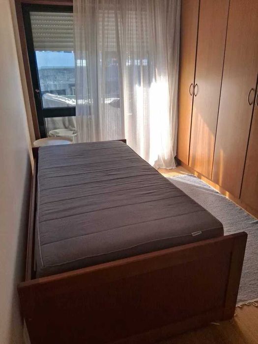 Suite pequena com varanda / contas incluídas