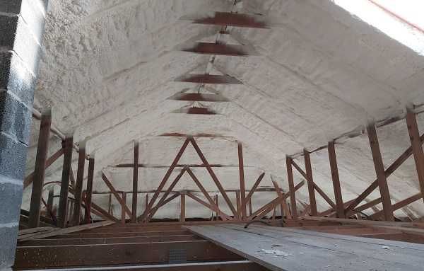 Ocieplanie Ocieplenia izolacje pianą piana PUR pianowanie pianką PUR