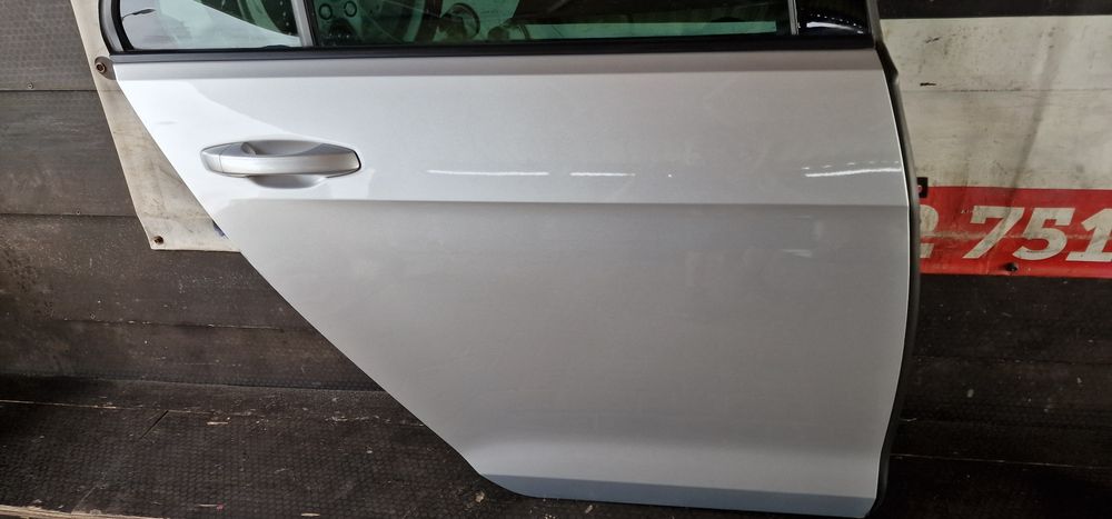 VW GOLF 7 VII 5G Drzwi Tył Tylne Prawe  LA7W HB