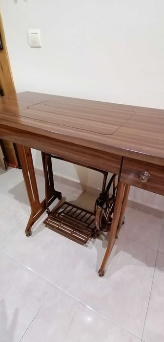 Máquina de costura Singer
