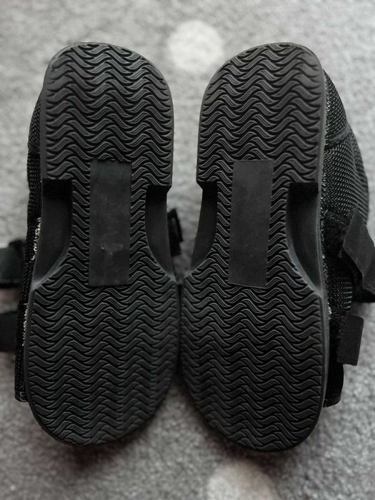 2 Sapatos cirúrgicos Barouk XS