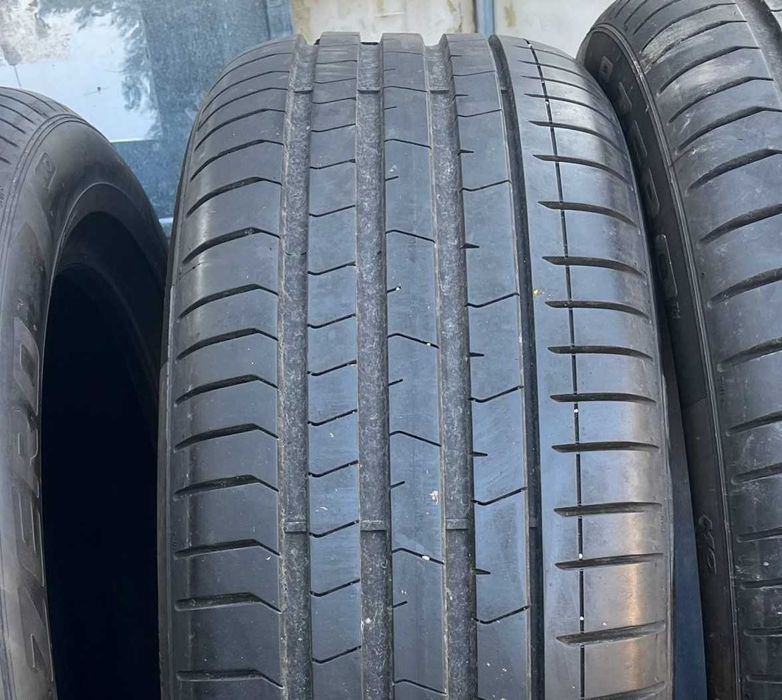 Шини/Резина r19 Pirelli P Zero 235.50.19  2023р.в 7мм