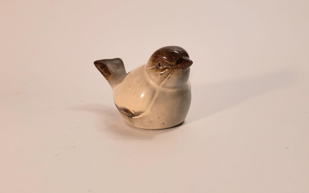 Ceramiczna zabytkowa figurka - ptaszek  - Vintage