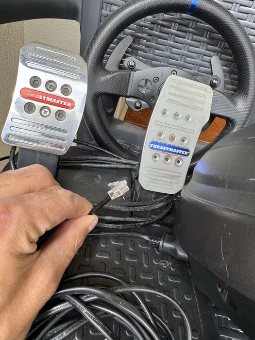 Thrustmaster t300 rs