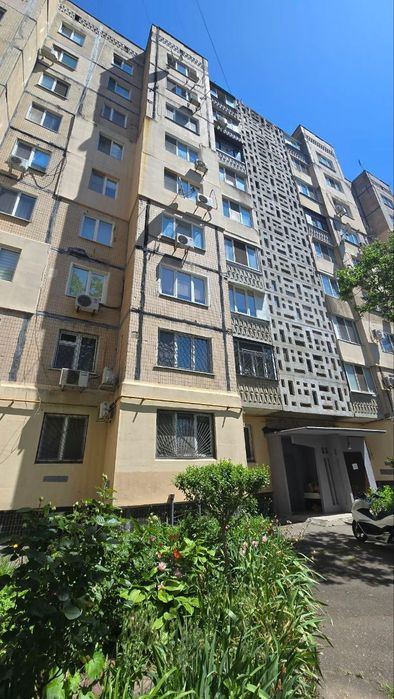 Люстдорфская дорога, ближе к 7-й Черноморской
Локация, которая всегда