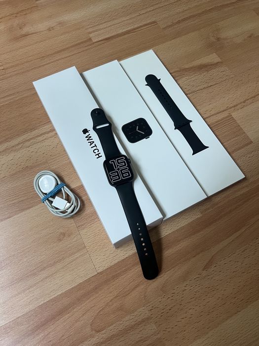 Apple Watch SE 44 mm Space Gray / Полный Комплект