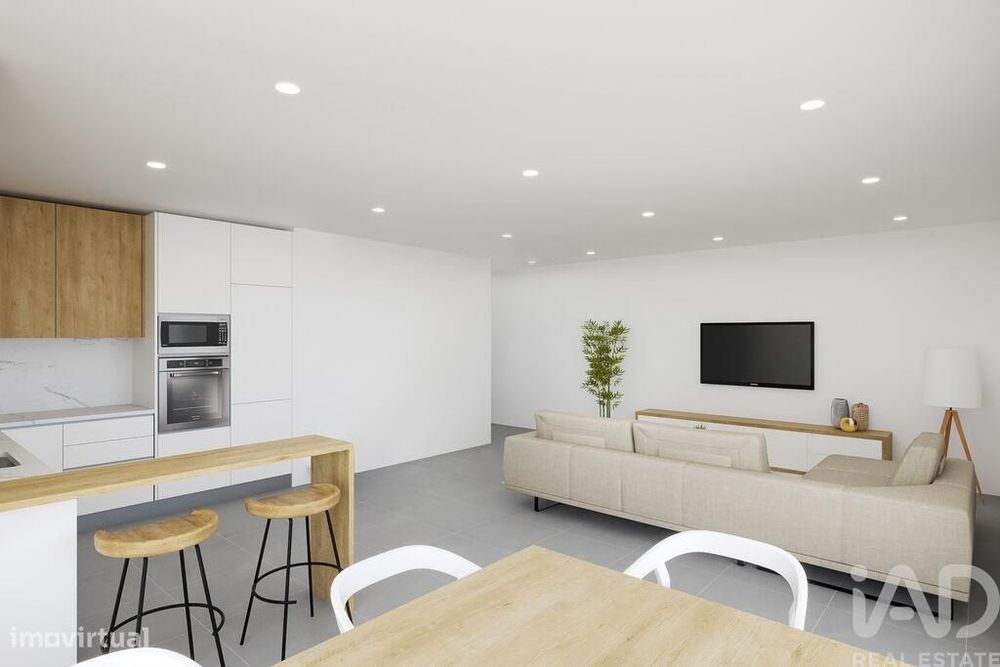 Apartamento T3 em Mexilhoeira Grande de 118,00 m2