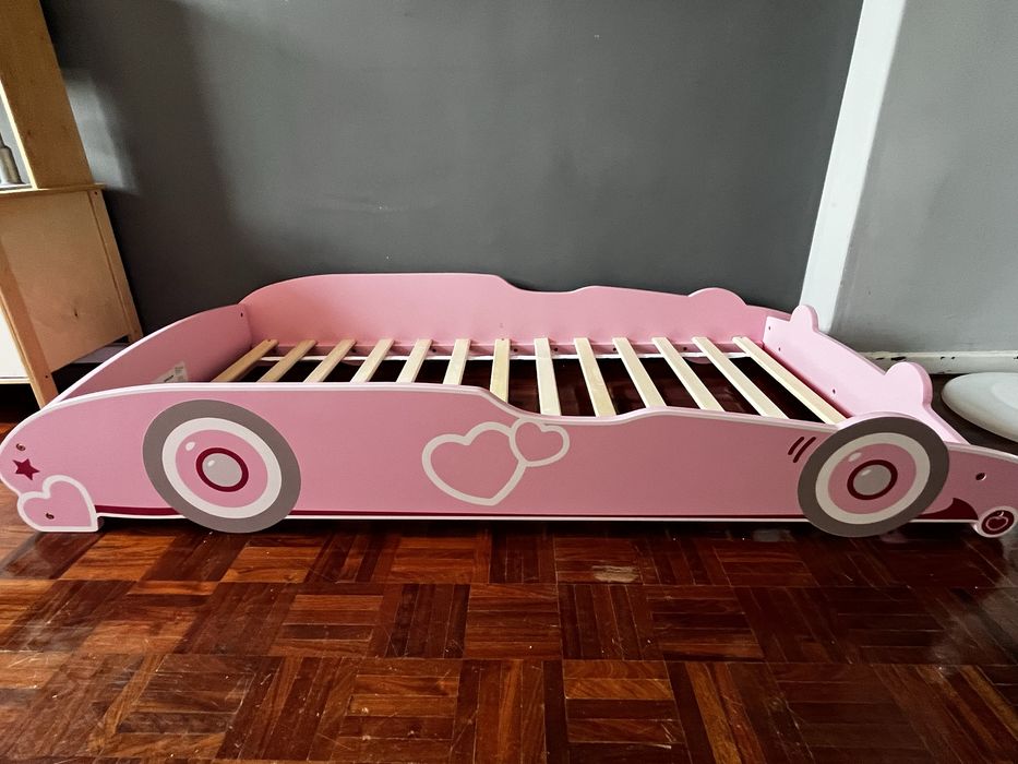 Cama de carro para bebé.