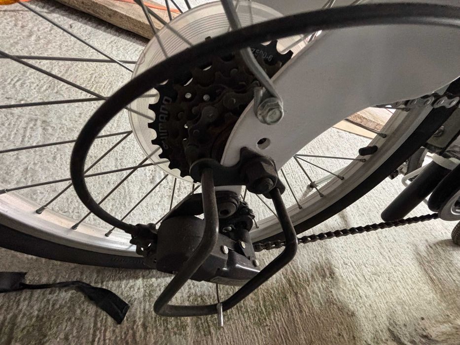 2 FOLDABLE BICYCLES, new, used only once64284672941825124