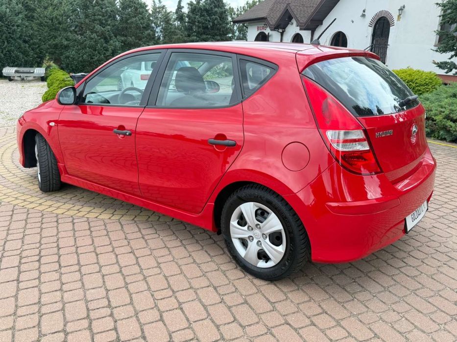 LIFT • 1.4 109KM • Klima • 5d HB! • Tablet - GPS, bluetooth!