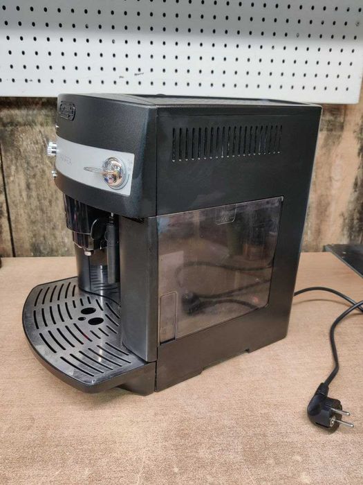 Кавоварка DeLonghi Magnifica EAM 3000