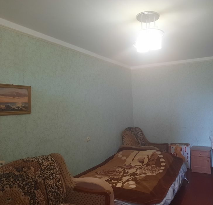 Двокімнатна квартира з автономним опаленням у Таврійському мікрорайоні