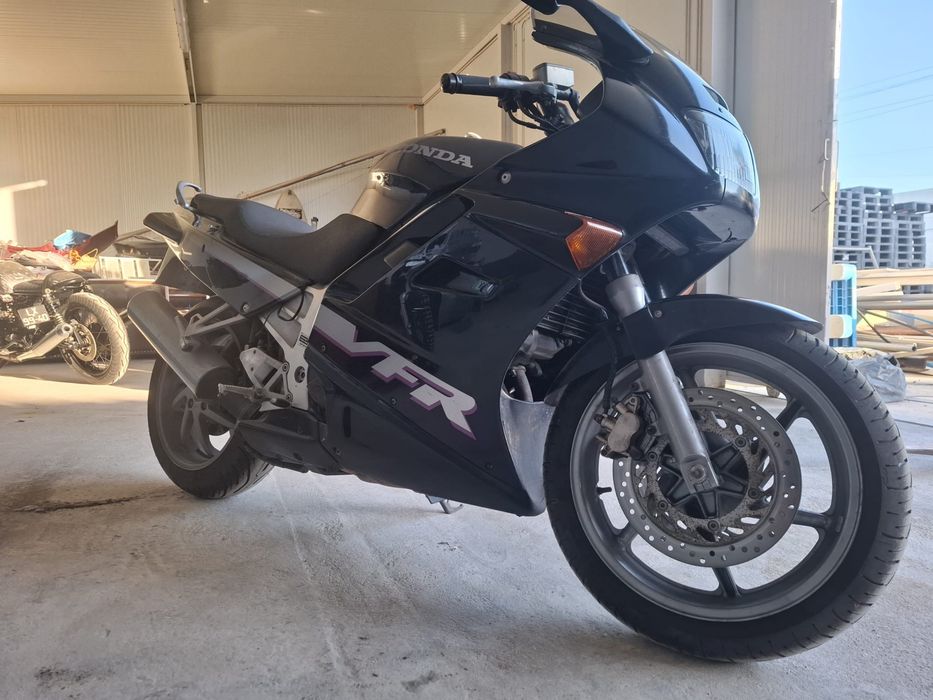 Honda VFR 750 1992 | 33.000 km | Excelente estado
