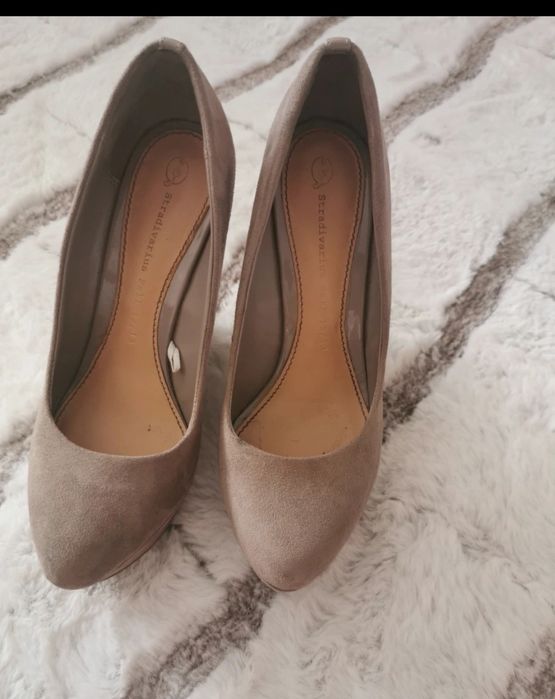 Buty Stradivarius