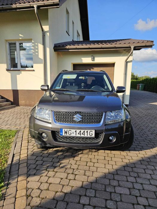 Samochód Suzuki Grand Vitara 2.4 benzyna + gaz