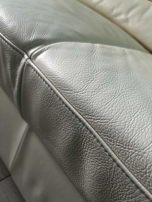 Kanapa ze skóry naturalnej. Kler. 3 osobowa, kolor ecru