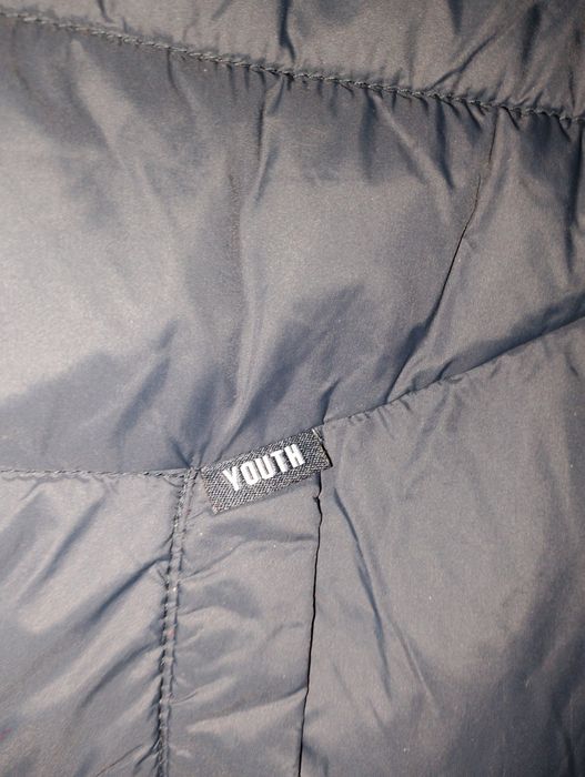 Темно- синя жилетка на тонком  синтепоне  46 розмір