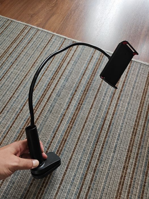 Suporte flexível para tablet/telemóvel