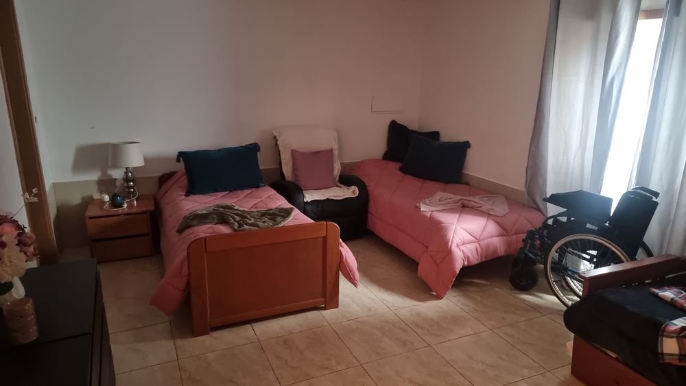 Casa acolhimento família para idosa