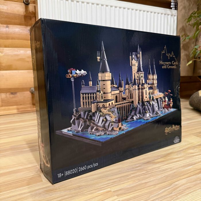Конструктор 1в1 як LEGO Hogwarts Castle and Grounds (2660 дет) коробка