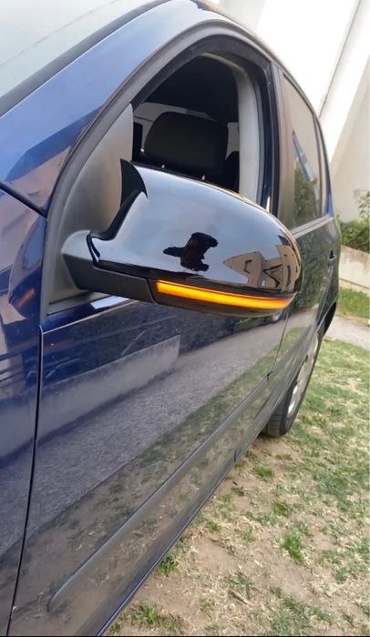 Динамічні повторювачі поворотів Led VW Golf 5 Jetta Passat Sharan Skod