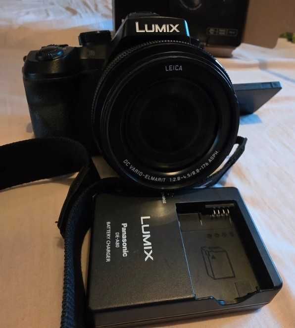 Panasonic Digital Camera Lumix DMS-FZ2000