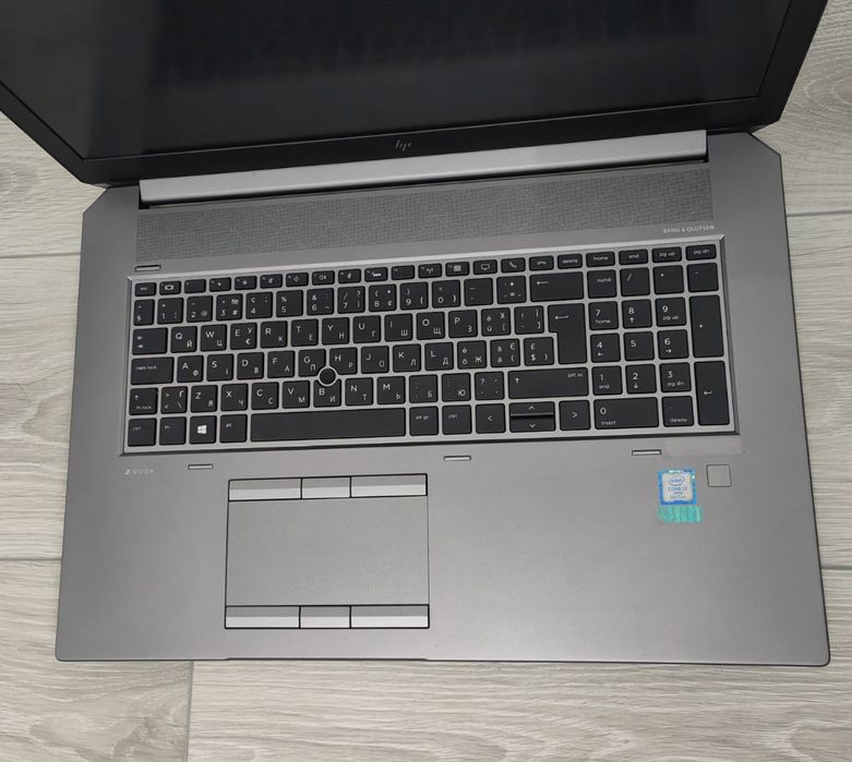 HP Zbook 17 G5 i7 8750H , DDR4 -32GB, SSD-512GB, Video 16Gb -DDR5.