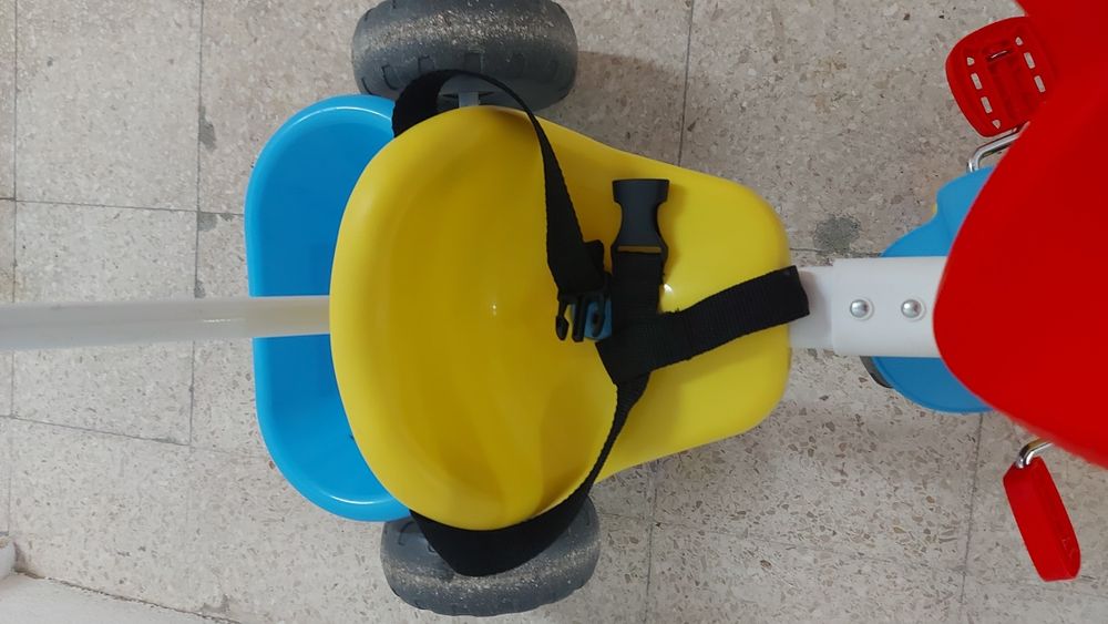 Triciclo criança