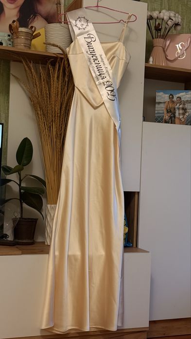 Випускна, вечірня сукня