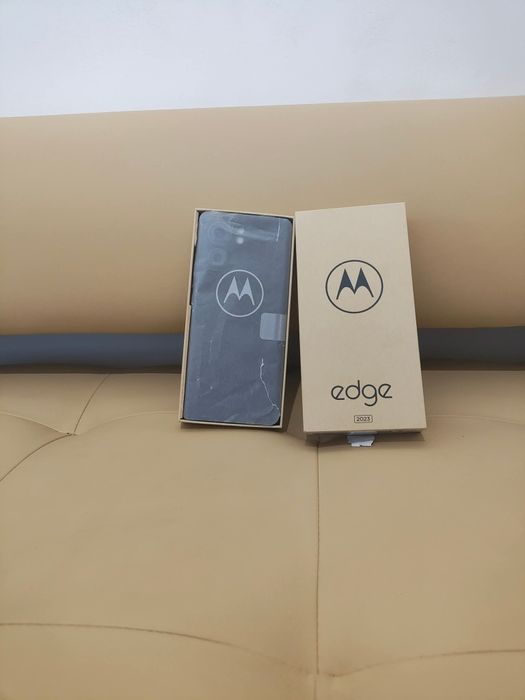 Motorola Moto Edge 40  2023