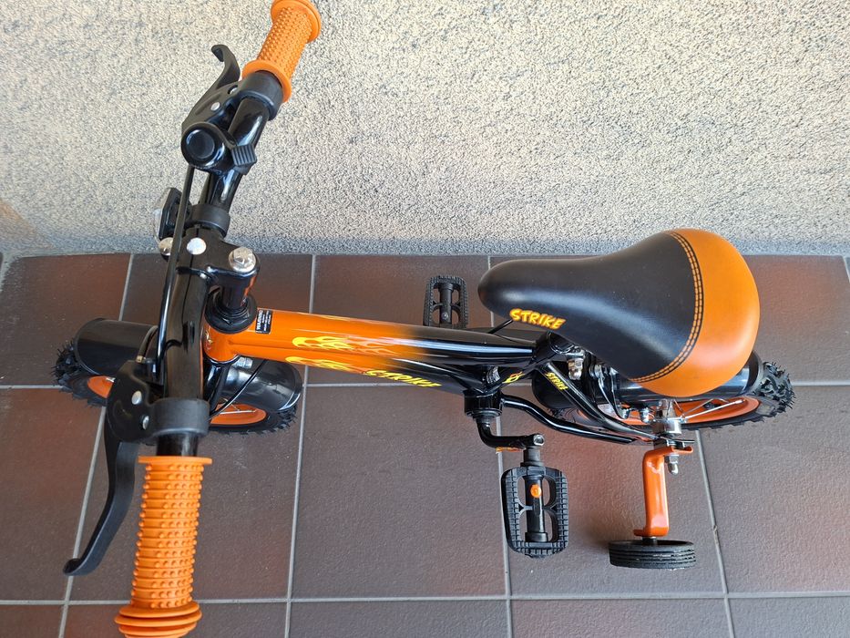 rower dziecięcy STRIKE 12  koła 12" jak nowy