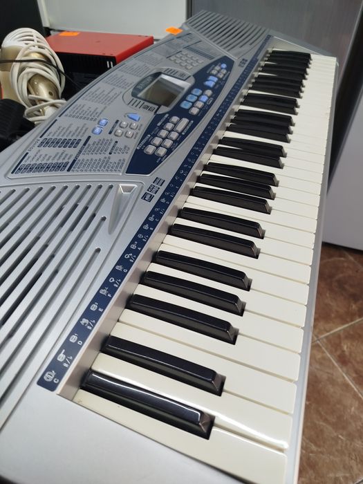Синтезатор Bontempi