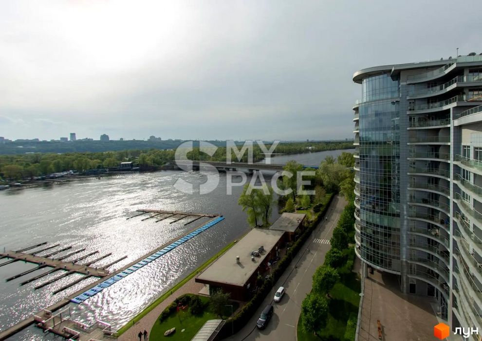 Apartment in Kyiv, 3-y mikrorayon Pivnichno-Brovarskoho masyvu, Darnytskyy masyv - More