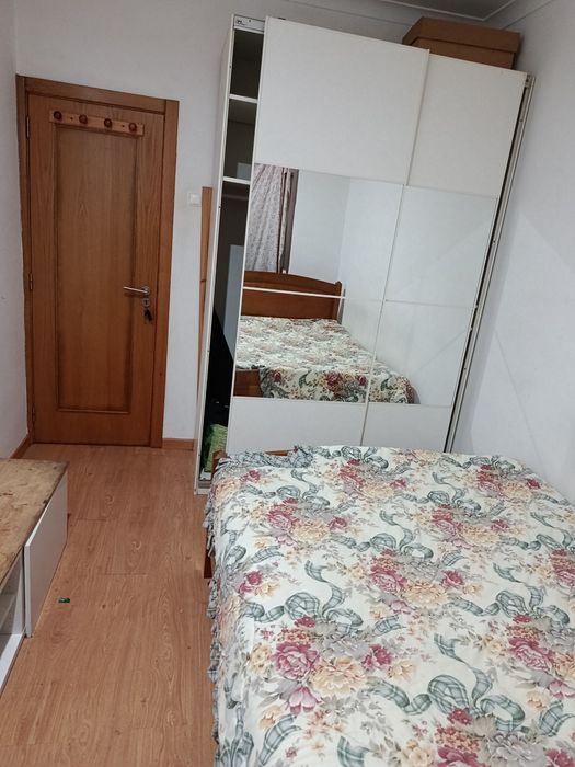 Quarto 1 homem  Mem martins