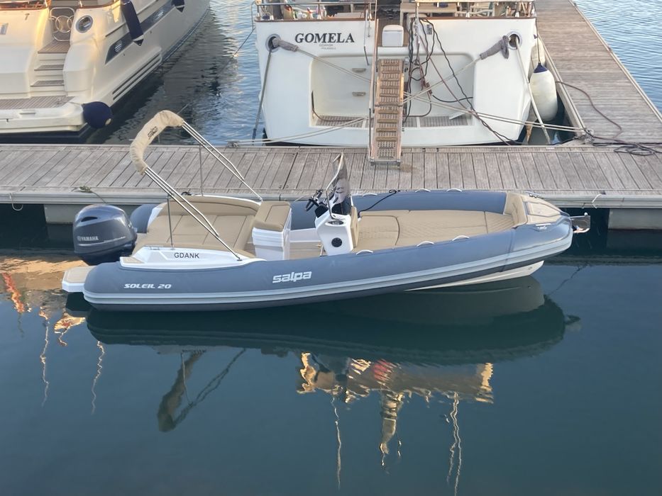 Semi rigido como novo a