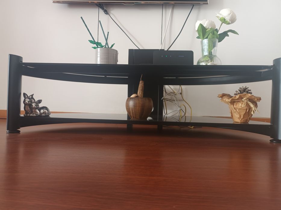 Móvel de TV em vidro