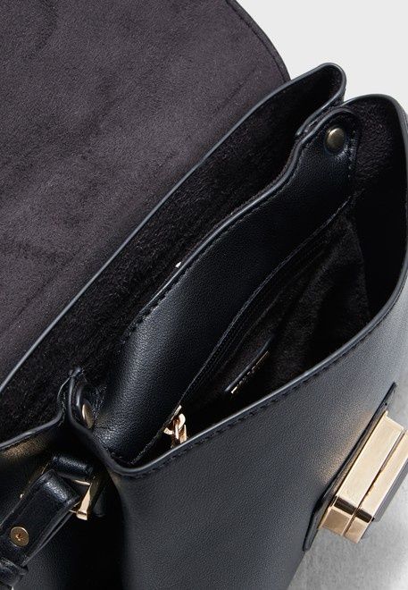 Nowa czarna Listonoszka carpisa