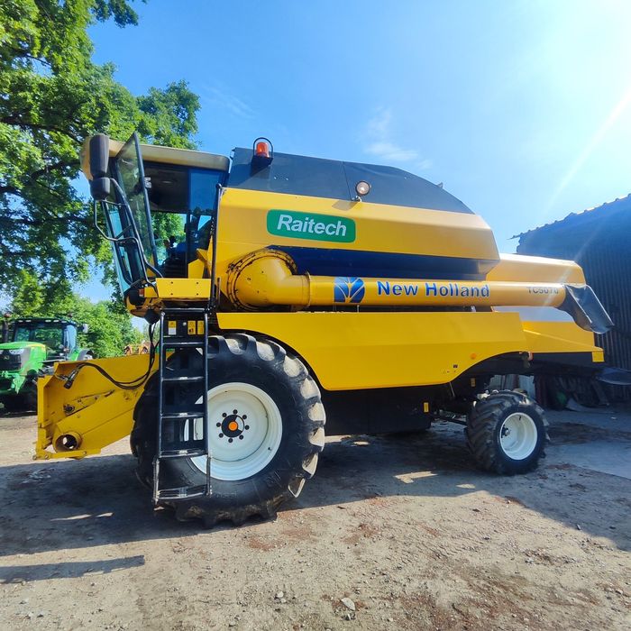 New Holland TC 5070 kombajn