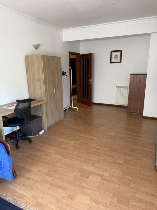 Apartamento t3 para alugar em frente a faculdade de medicina e hospital