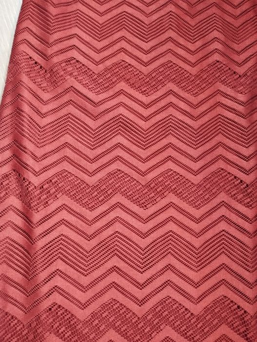 Hipisowska ażurkowa sukienka