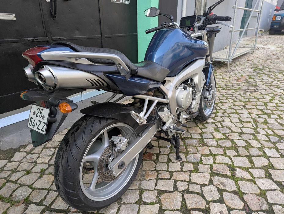 Yamaha Fazer 600