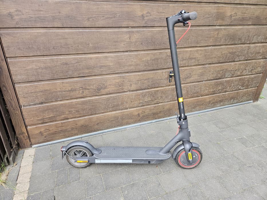 Xiaomi Mi Electric Scooter Pro 2