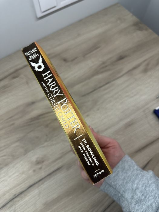 Книга Harry Potter and the Cursed Child