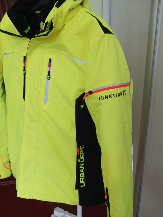 Чоловіча брендова салатова лижна куртка