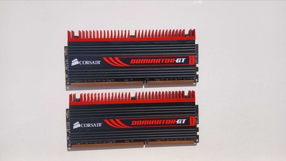 Corsair Dominator GT DDR3 8 ГБ (2×4 ГБ) 2000 МГц CL9 + кулер Corsair Airflow