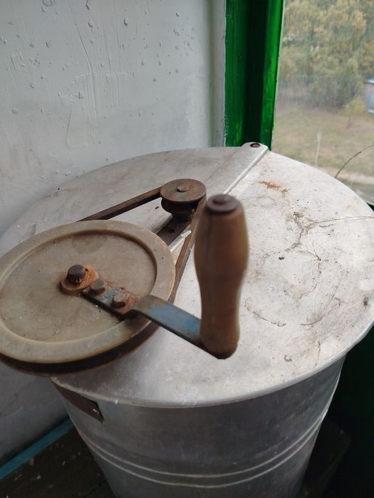 Медогонка б/у у гарному стані