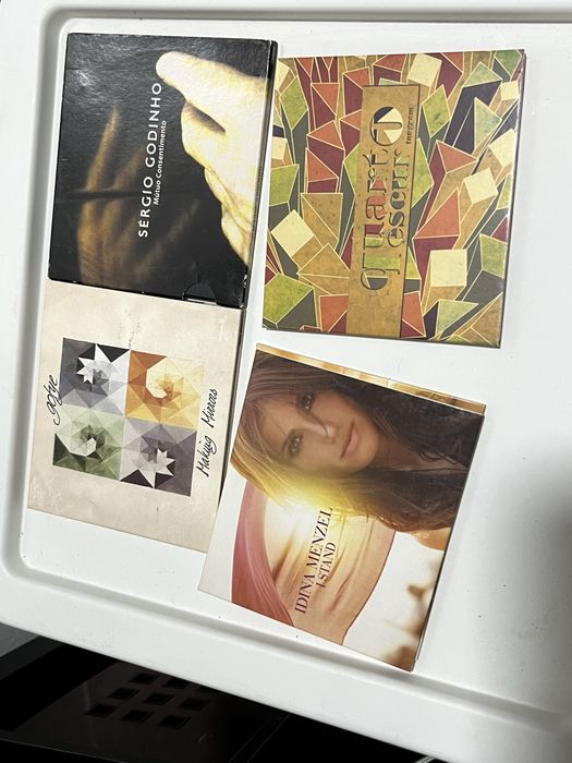 CDs varios. Vendidos em separado