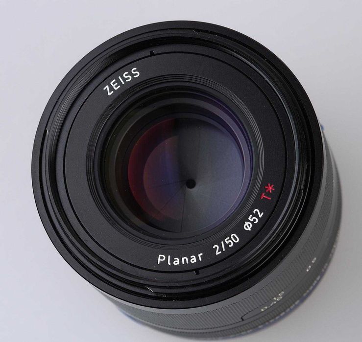 ZEISS Loxia 50mm f/2 Planar T* - відмінна мануальна 50-ка для Sony E